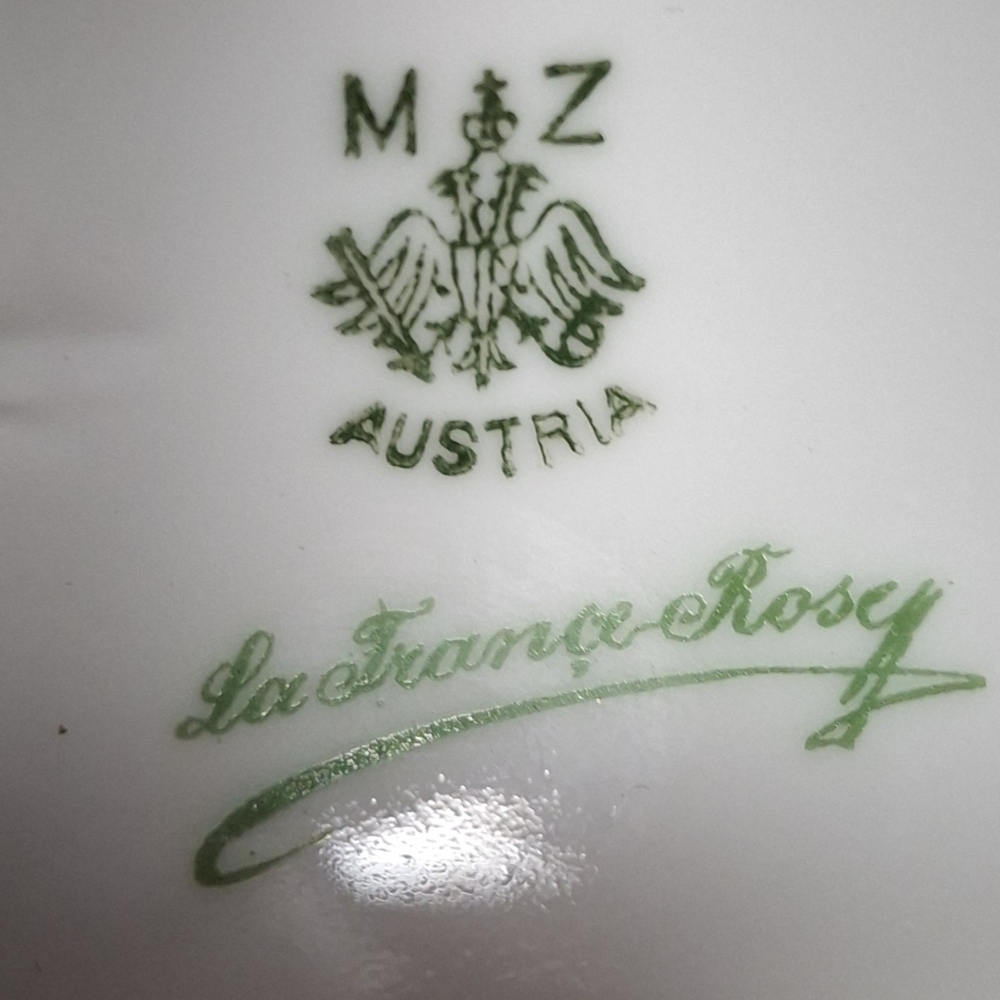 1940's-60's M Z Austria Sugar Bowl w Lid, Gold Trim , good VTG Condition. - Picture 3 of 3